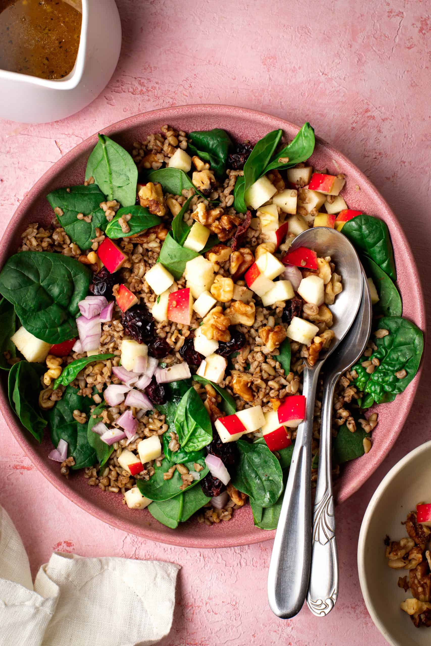 Salad with Apples, walnuts spinach & freekeh